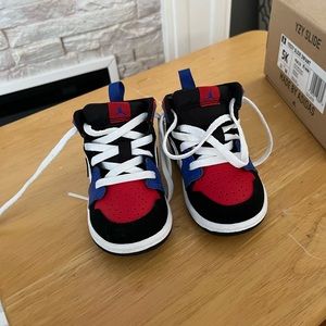 Jordan 1 size 5c